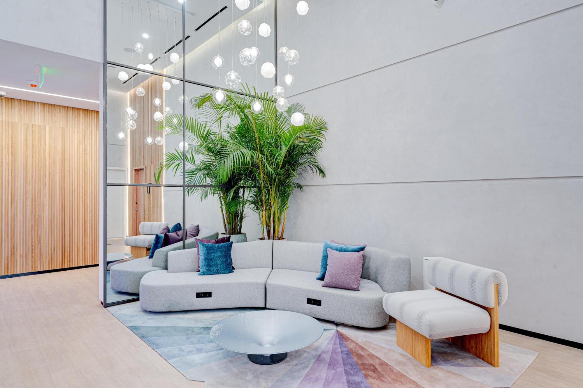1912aa Downtown Apartment